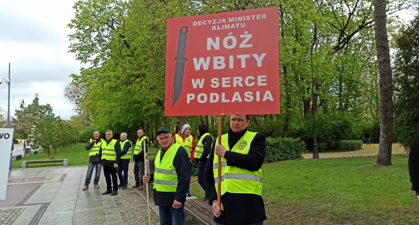 Zdjęcie z protestu branży drzewnej w Białymstoku/ DDB