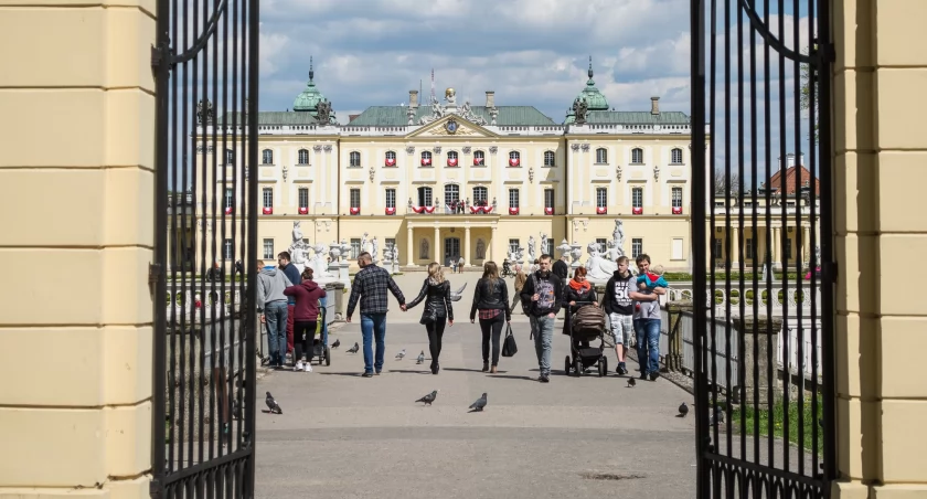 Zdjęcie budynku Uniwersytetu Medycznego w Białymstoku/ DDB