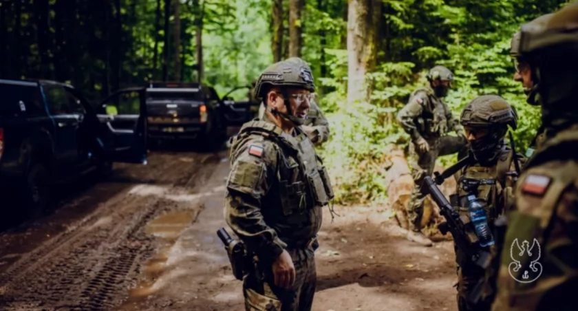 Gen. bryg. dr Krzysztof Stańczyk podczas wizyty w Podlaskiem / Foto: DWOT