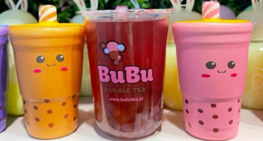 Zdjęcie herbaty Bubu Bubble Tea w kubkach
