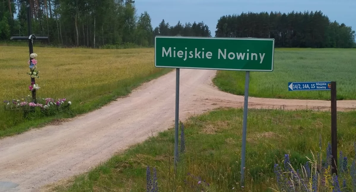 Zdjęcie znaku z nazwą miejscowości Miejskie Nowiny/ DDB