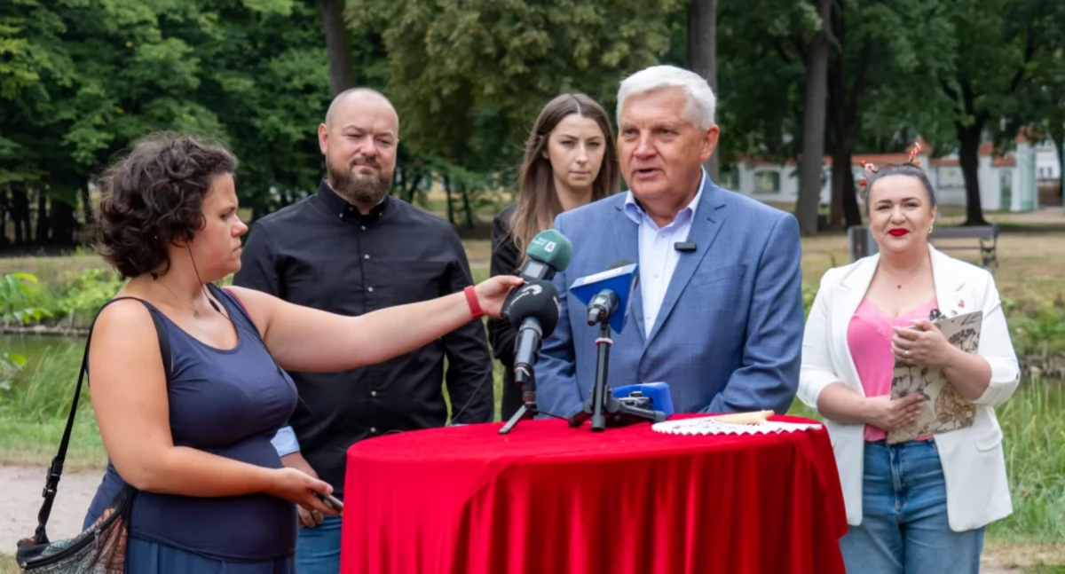 Zdjęcie z konferencji prasowej prezydenta Tadeusza Truskolaskiego / Foto: UM w Białymstoku