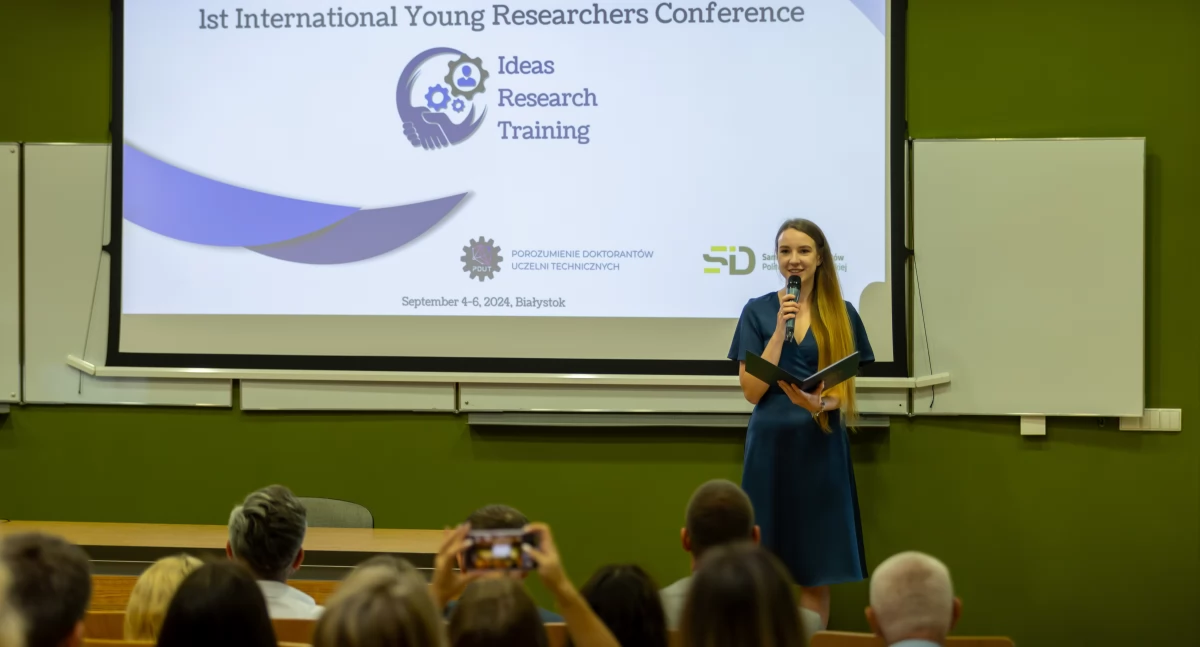 Zdjęcie uczestników 1st International Young Researchers Conference na Politechnice Białostockiej/ Politechnika Białostocka