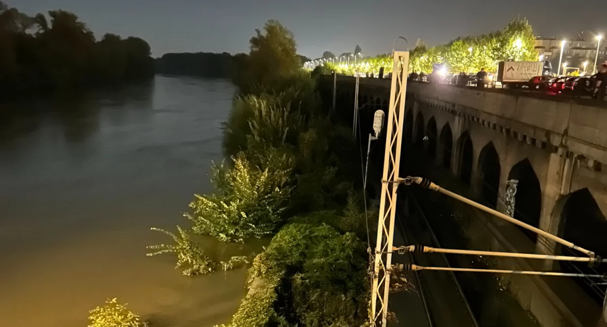 Zdjęcie podniesionego stanu Odry w Głogowie/ Twitter.com avoocato