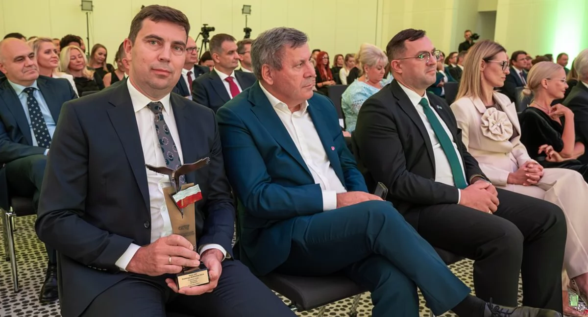 Zdjęcie przedstawicieli Mlekpolu na gali Złotej Setki Rolnictwa/ Piotr Woźniakiewicz @Ars Lumen