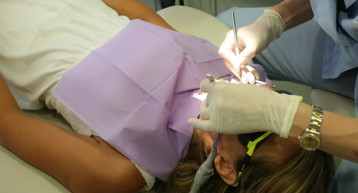 Zdjęcie zabiegu dentystycznego/ Pixabay.com