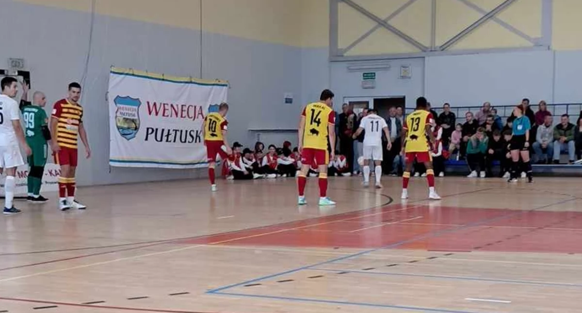 Zdjęcie piłkarzy futsalu podczas meczu/ Futsal, Jagiellonia Białystok