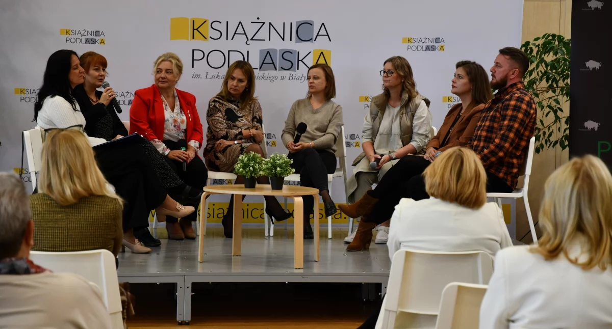 Zdjęcie z konferencji poświęconej propozycji kulturalnych dla podlaskich seniorów/ podlaskie.eu
