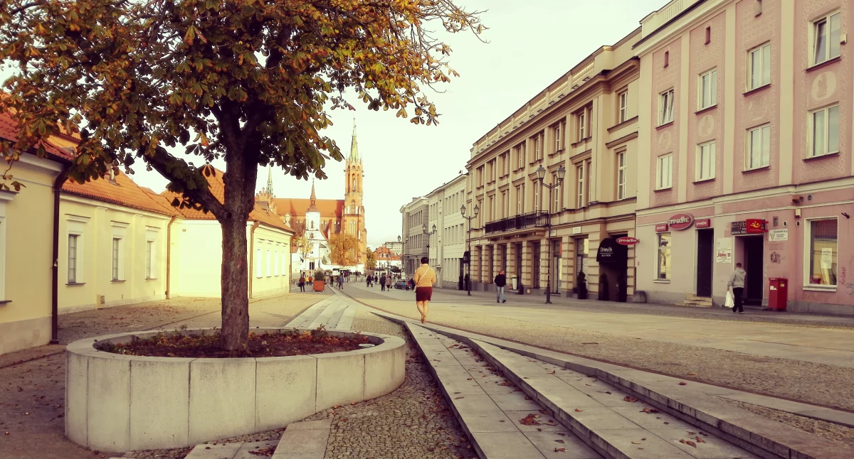 Zdjęcie deptaka na Rynku Kościuszki w Białymstoku/ Fakty Białystok