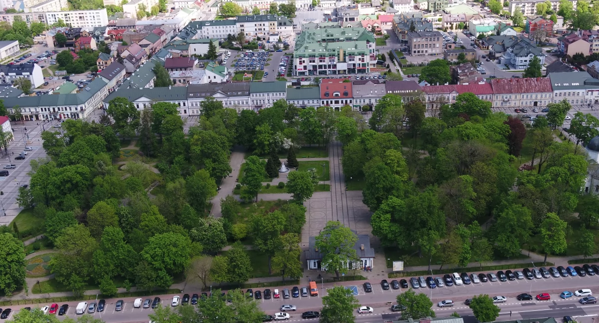 Zdjęcie centrum Suwałk z lotu ptaka/ UM Suwałki