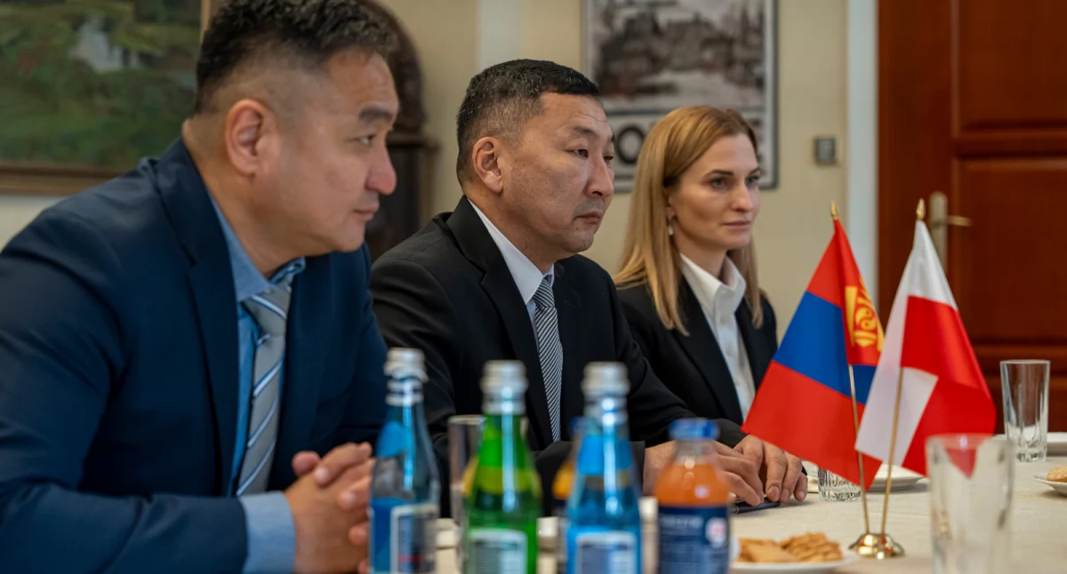 Zdjęcie przedstawicieli Mongolii/ PUW
