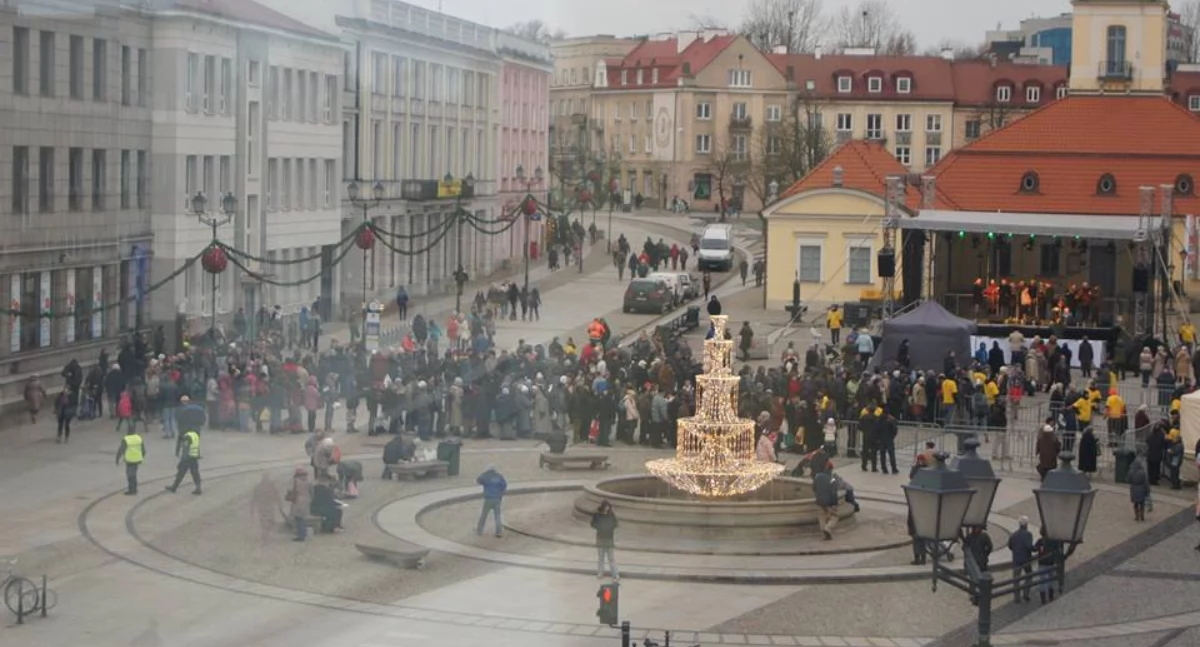 Zdjęcie sceny na Rynku Kościuszki/ Fakty Białystok
