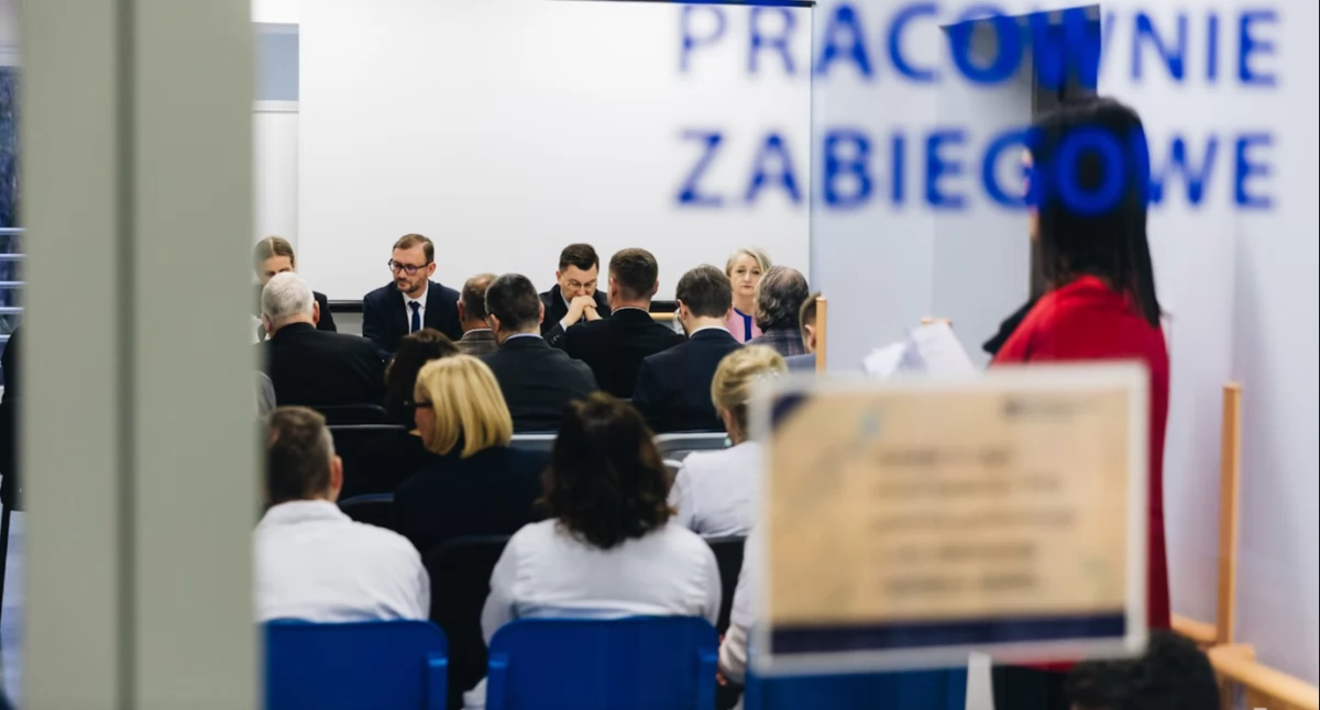 Zdjęcie z posiedzenia rady społecznej szpitala wojewódzkiego w Białymstoku/ podlaskie.eu