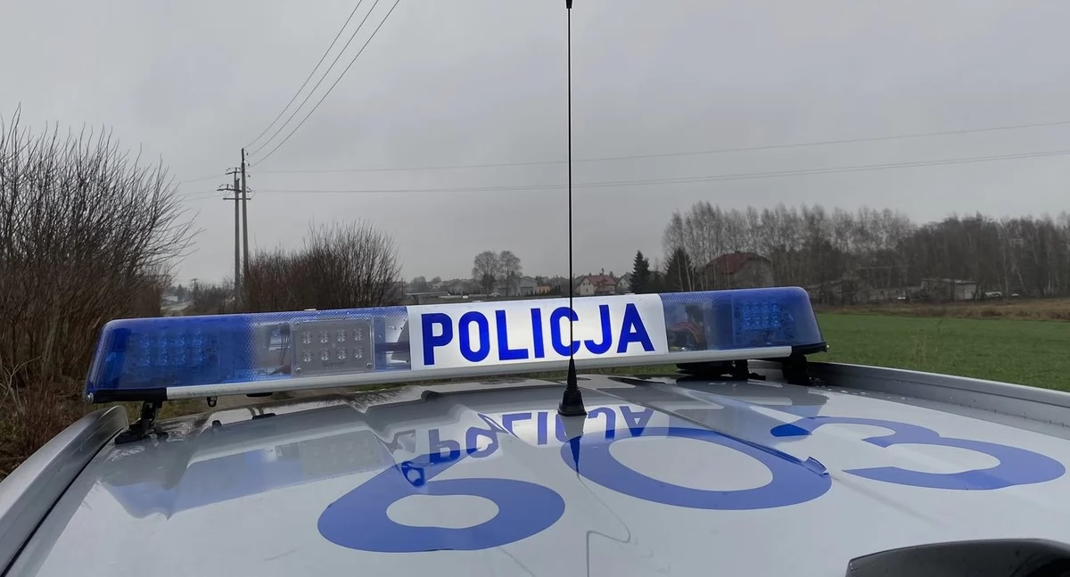 Zdjęcie dachu policyjnego radiowozu/ podlaska.policja.gov.pl