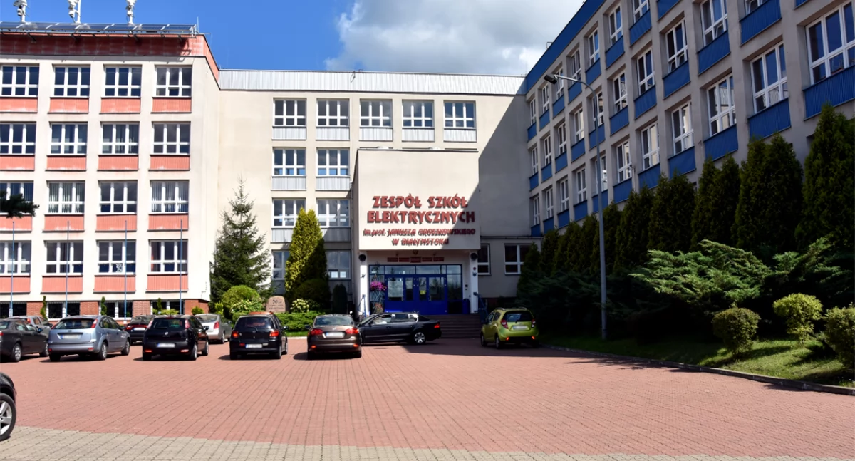 Zdjęcie budynku szkoły Zespołu Szkół Elektrycznych w Białymstoku/ bialystok.pl