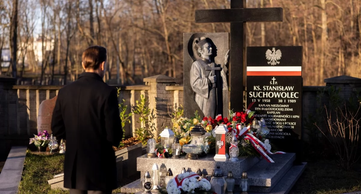 Zdjęcie grobu ks. Stanisława Suchowolca/ PUW