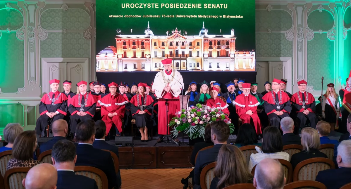 Zdjęcie z uroczystego posiedzenia Senatu UMB/ UMB