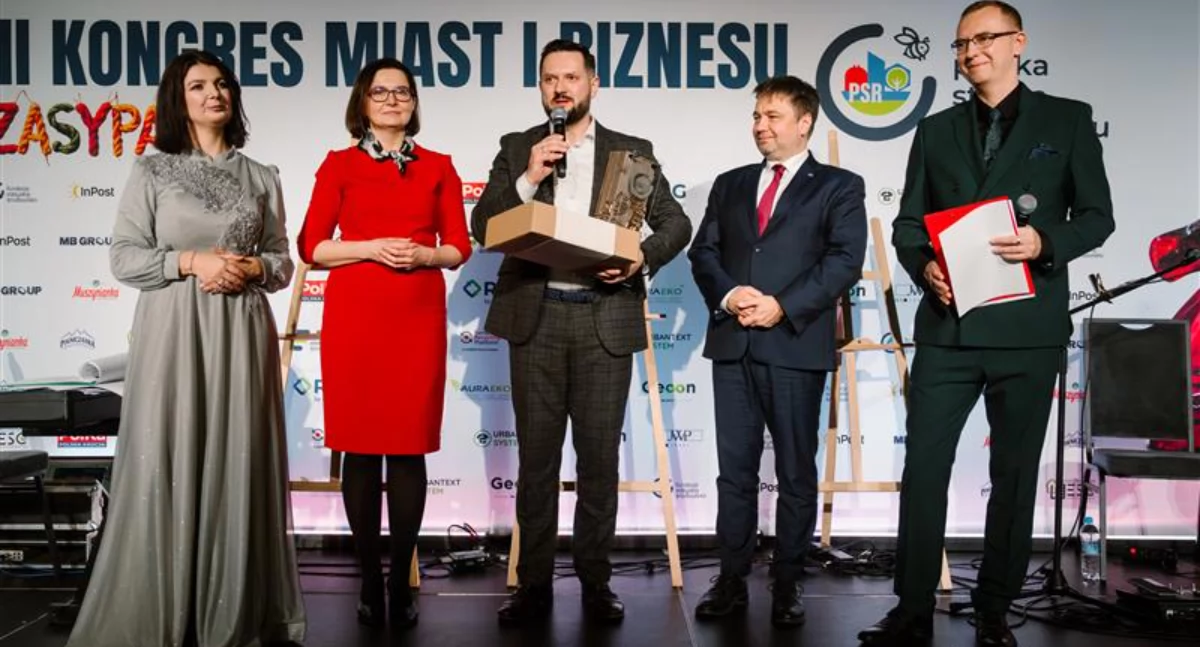 Zdjęcie z gali rozdania nagród w konkursie GOZ