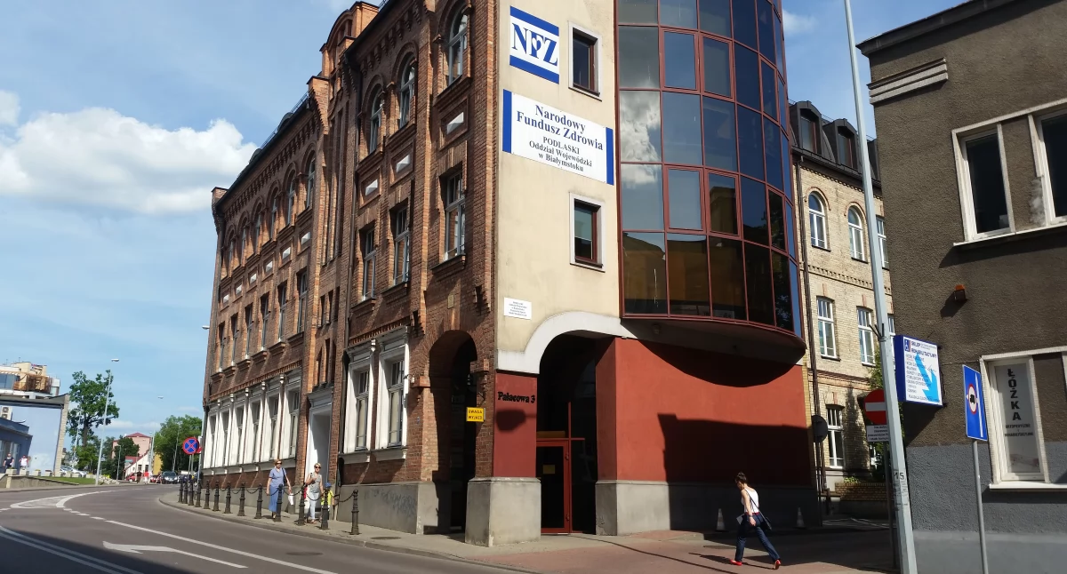Zdjęcie budynku podlaskiego NFZ w Białymstoku/ Fakty Białystok