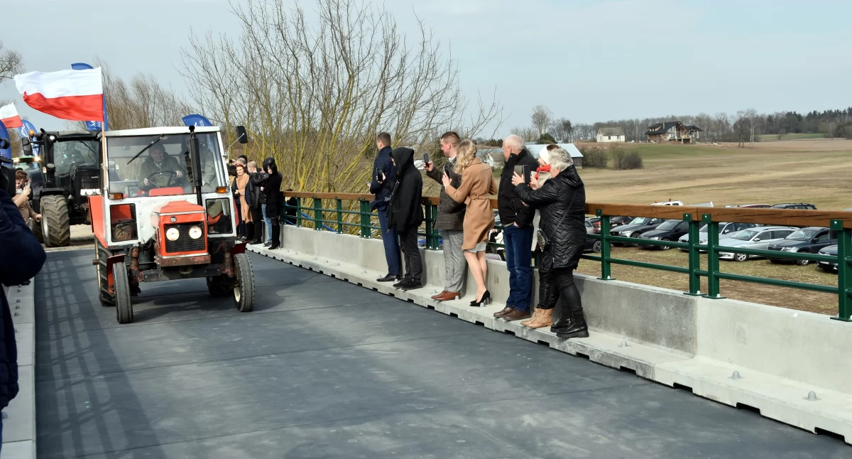 Zdjęcie wyremontowanego mostu w Bronowie/ podlaskie.eu