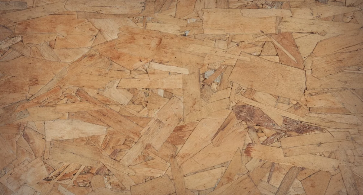 Artykuł sponsorowany, zabezpieczyć płytę przed wilgocią - zdjęcie, fotografia