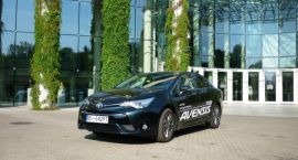 toyota-avensis-13-630x473
