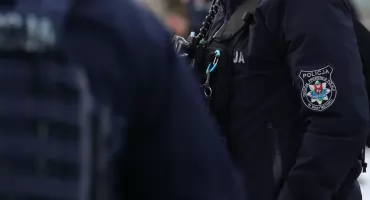 Pracownica próbowała ukraść szpule z cyną z własnej firmy